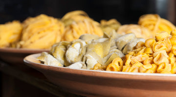 Autentici Tortellini Bolognesi artigianali come fatti a mano in casa